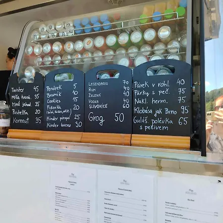 Kaitea Všemina